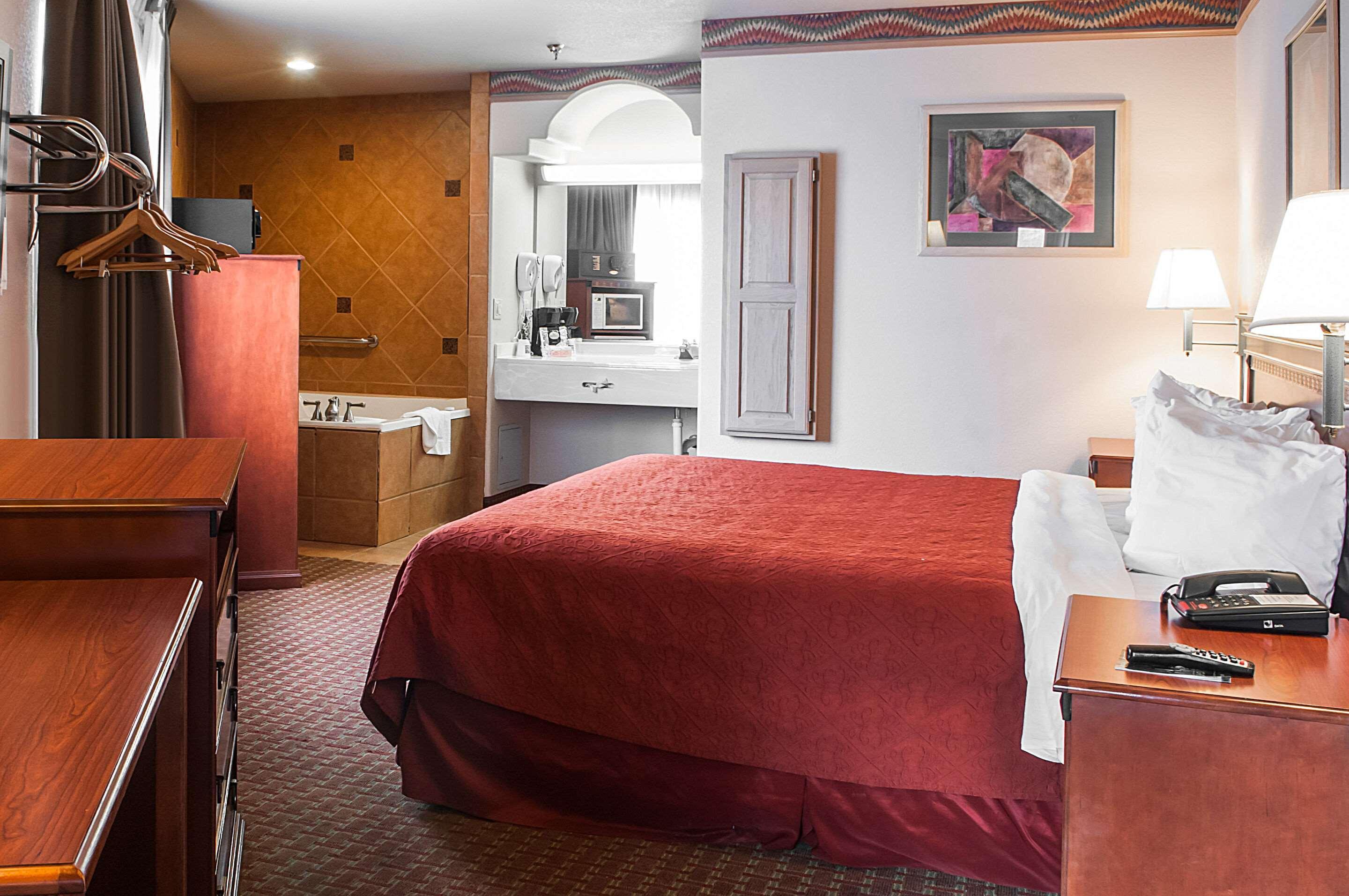Quality Inn & Suites Las Cruces - University Area מראה חיצוני תמונה