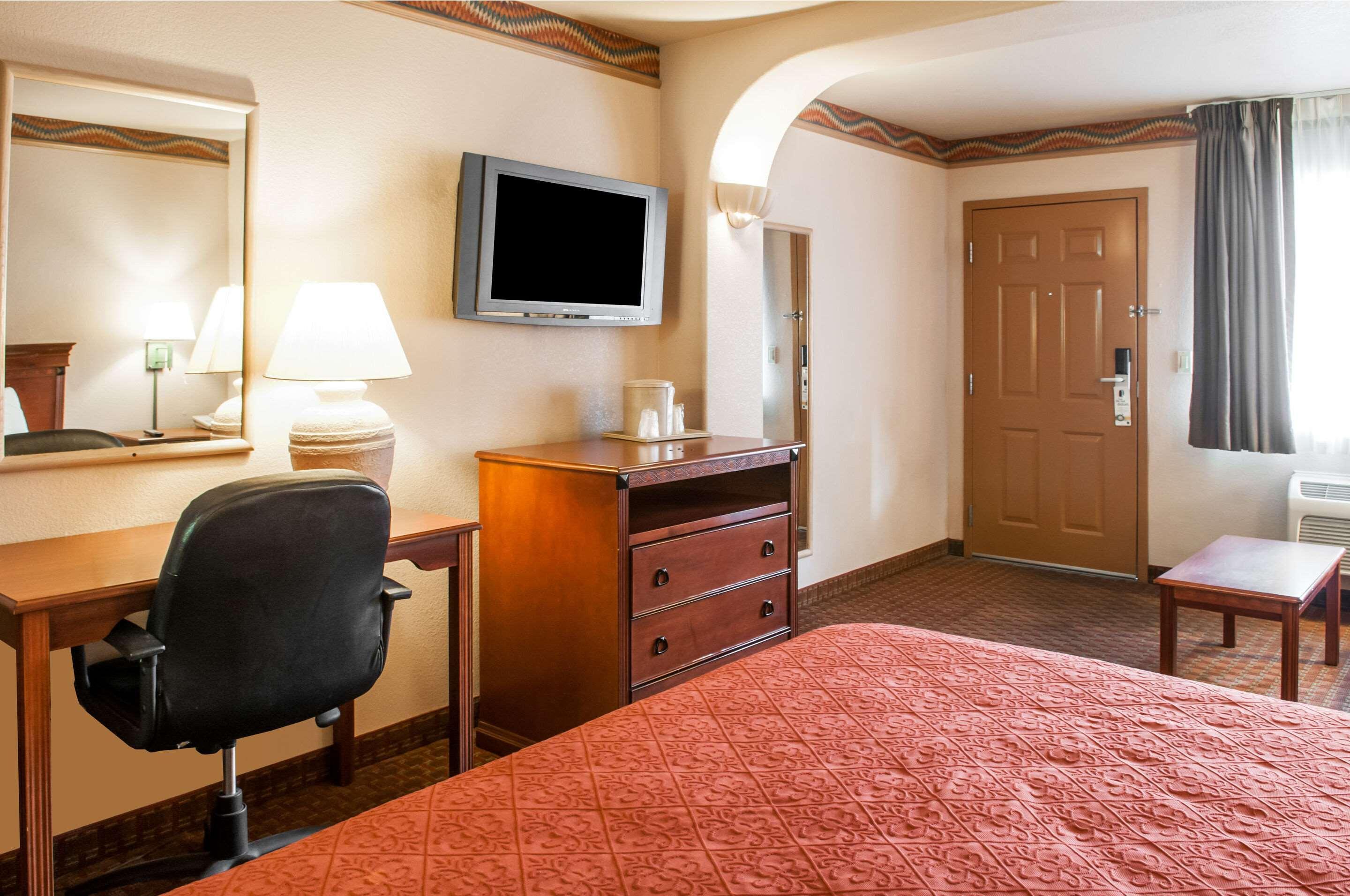 Quality Inn & Suites Las Cruces - University Area מראה חיצוני תמונה