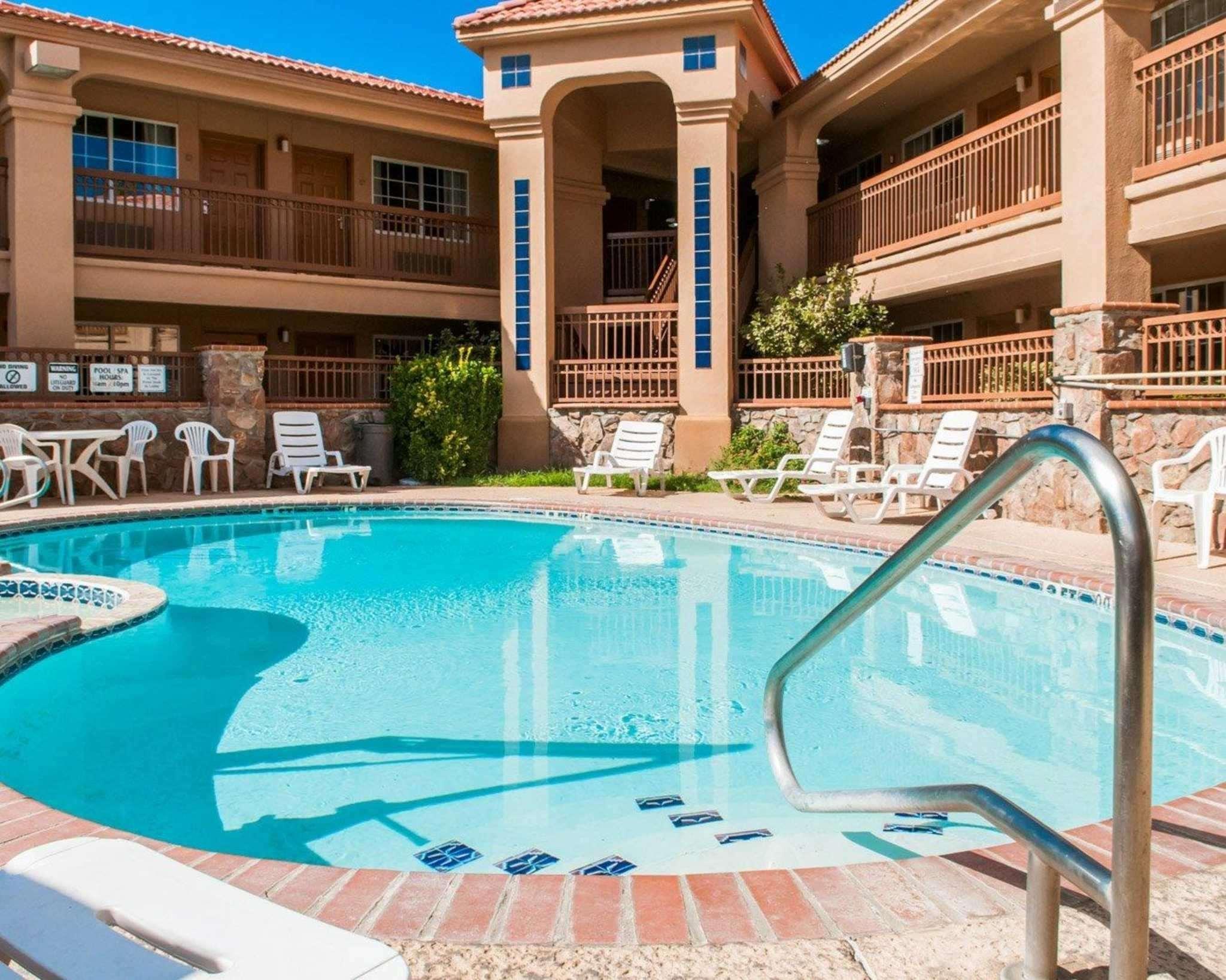 Quality Inn & Suites Las Cruces - University Area מראה חיצוני תמונה