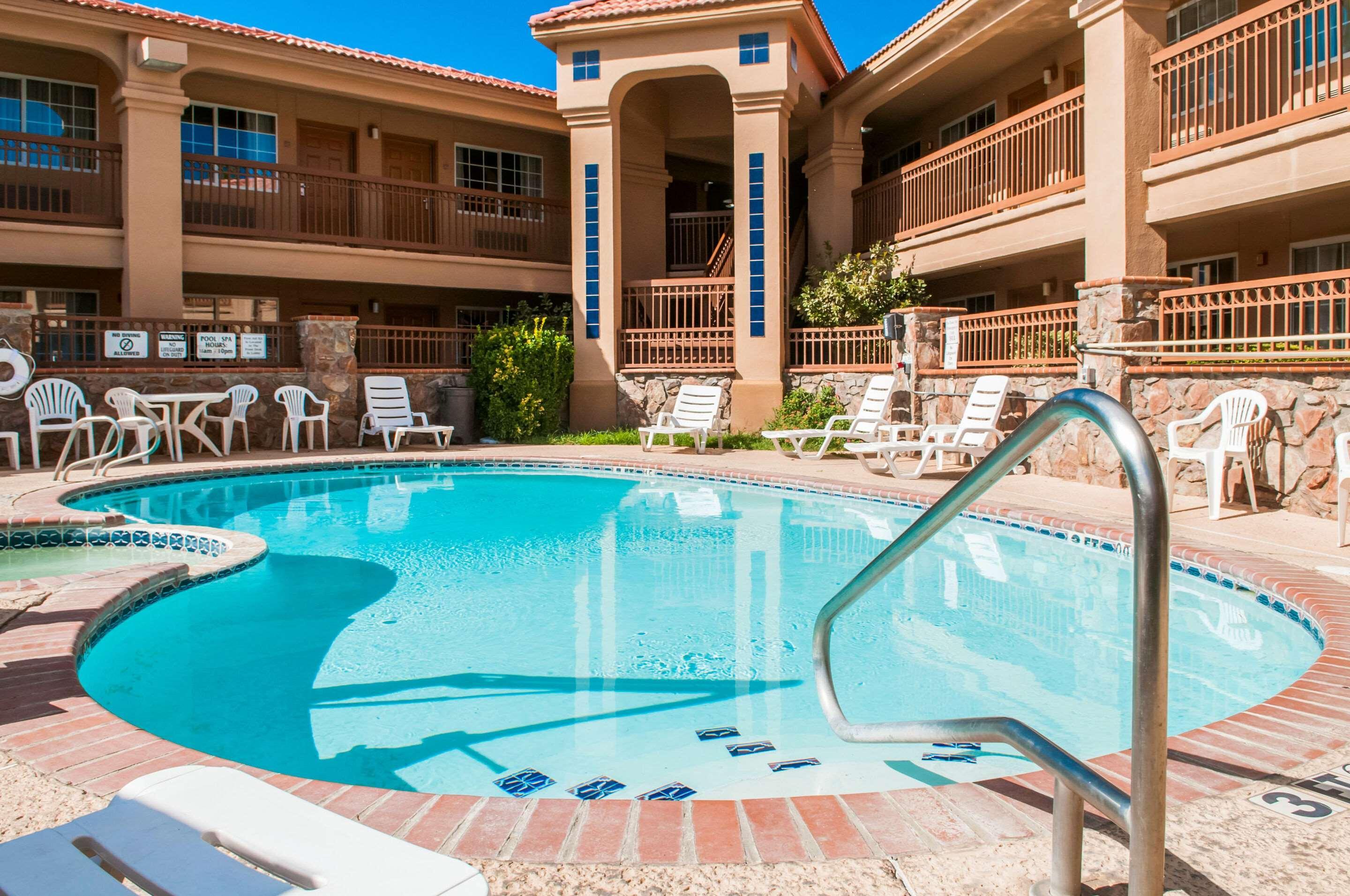 Quality Inn & Suites Las Cruces - University Area מראה חיצוני תמונה